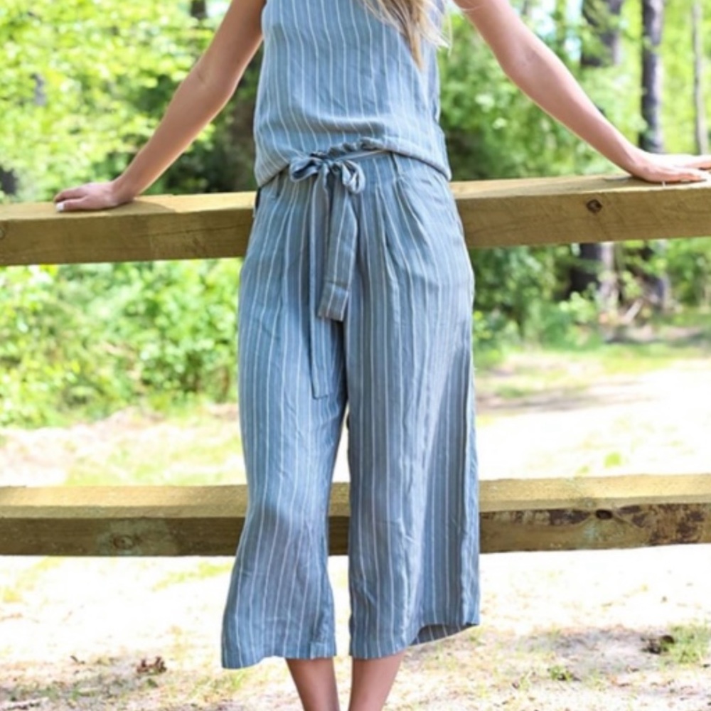 NWT! Silky Olive Green Culotte Pants